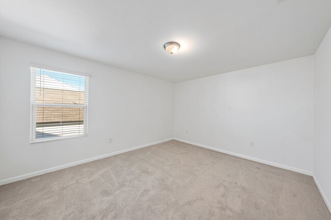 Building Photo - 3517 Strawberry Patch Row