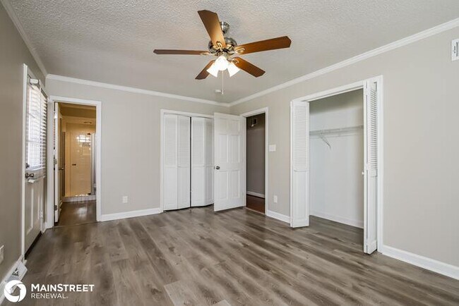 Building Photo - 23 HOLLY CREST CT, GREENSBORO, NC 27410