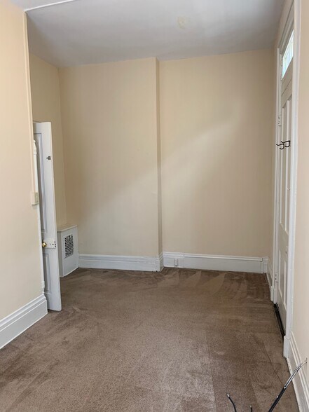 Building Photo - 2437 Ohio Ave