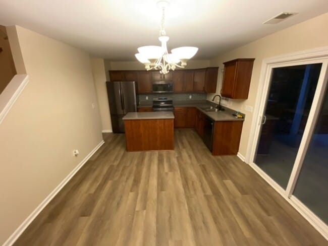 Building Photo - Arbor Oaks Subdivision 4BR 2.5Ba