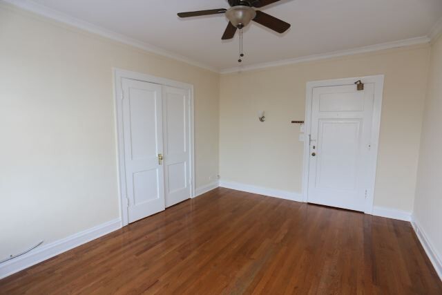 Building Photo - 4551 N Damen Ave