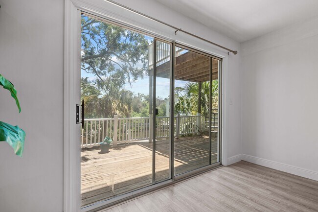 Building Photo - 4857 Hummingbird Trail