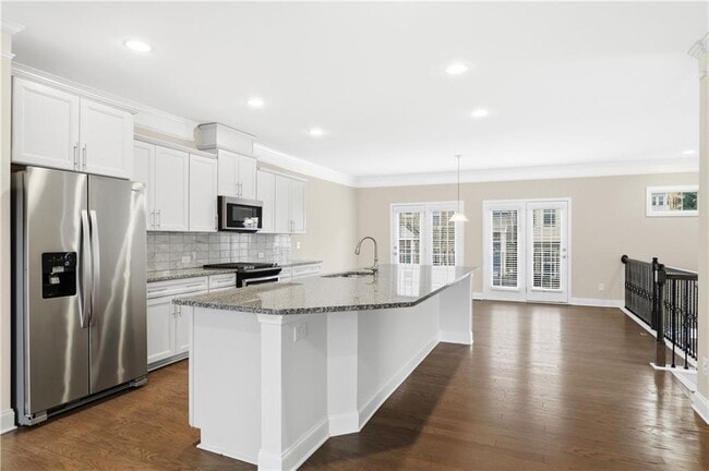 Building Photo - 1940 Discovery Park Ln