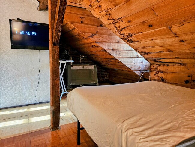 Building Photo - 90 Madison Ave