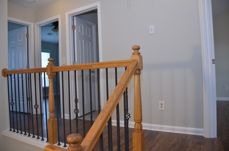 Upstairs landing - 1303 Greychurch Way