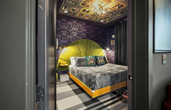 Building Photo - 245 Hermitage Ave