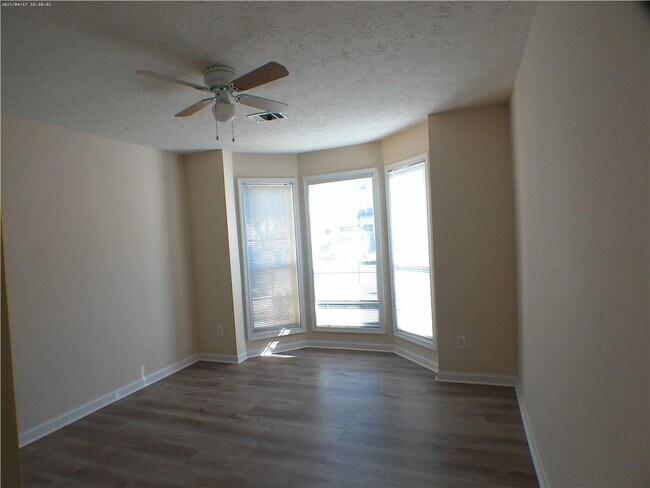 Building Photo - 3277 Crossfield Ln