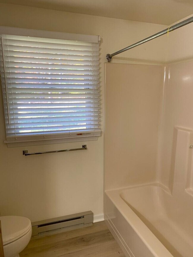 Building Photo - 19322 Garretts Mill Rd