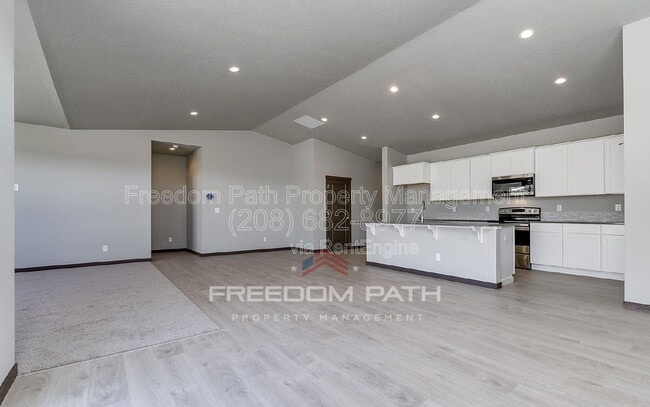 Building Photo - 176 Inkwood St