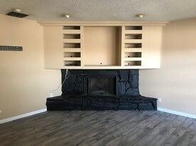 Building Photo - 3344 Barnsdale Dr