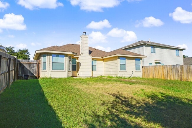Building Photo - Updated Single-Story Home in Escondido North - Realtor Commission: $500