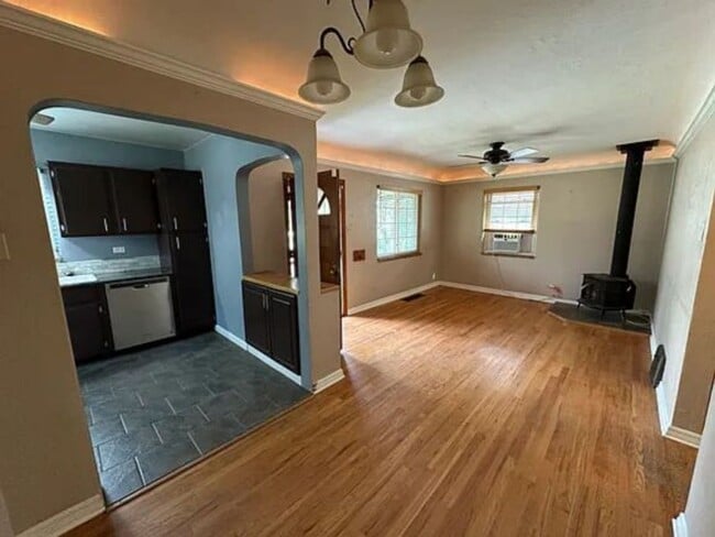 Building Photo - Home is Ready for you Now!