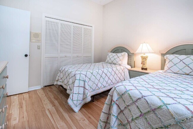 Building Photo - Palm Aire Fully Furnished Rental