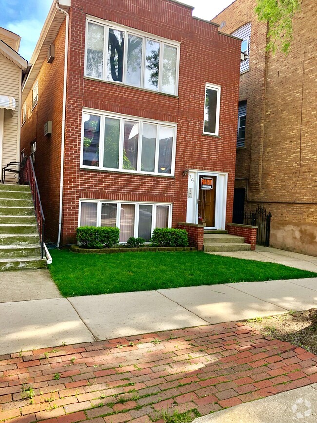 Building Photo - 1427 W Lexington St