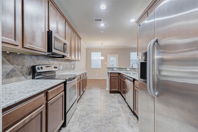 Building Photo - 24558 Folkstone Cir