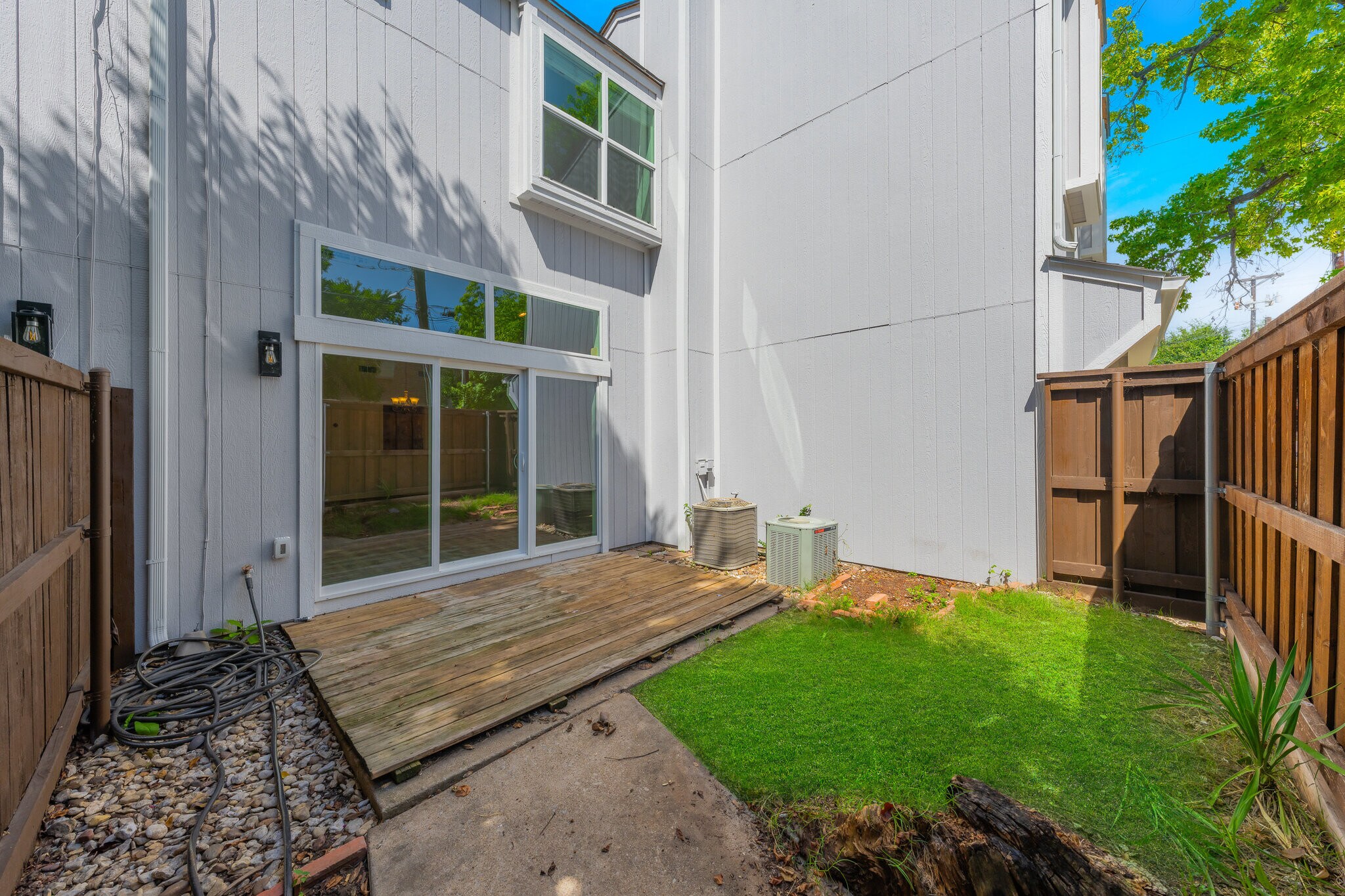 Building Photo - 2815 Welborn St