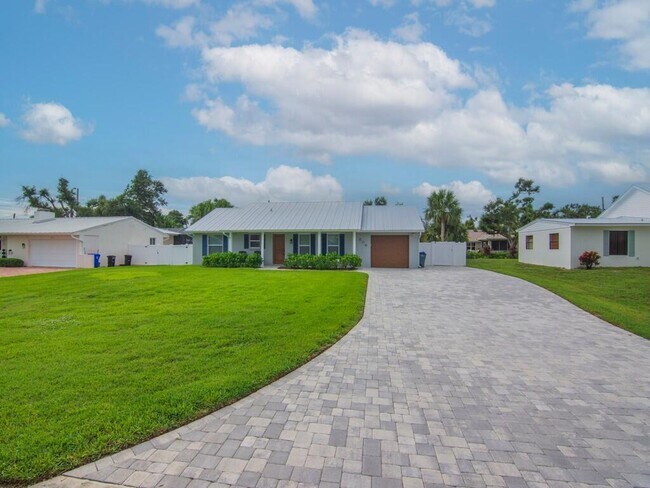 Building Photo - 606 Conn Way