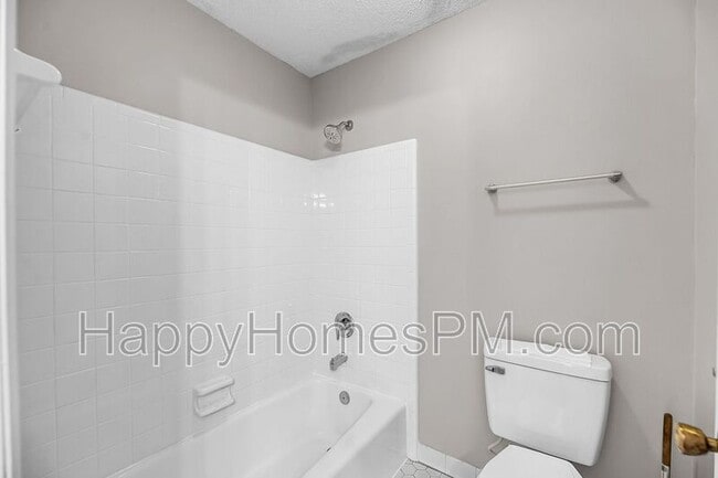 Building Photo - 51 Meander Row