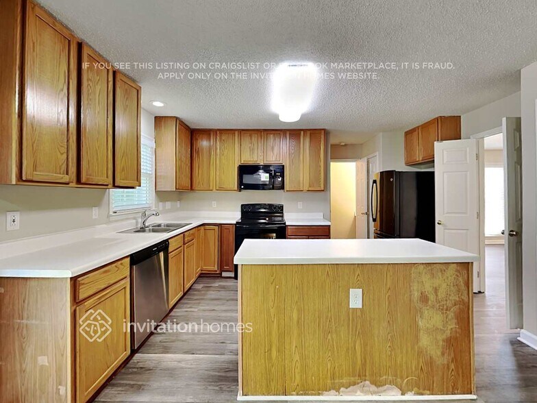 Building Photo - 209 Wenonah Way