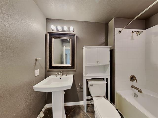 Building Photo - 3312 Belladonna Dr