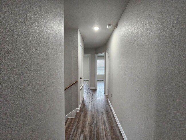 Building Photo - 230 N Mary Jo Dr