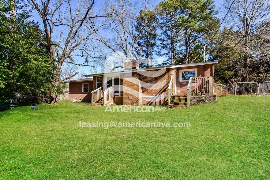 Building Photo - 1502 Whiteford Rd