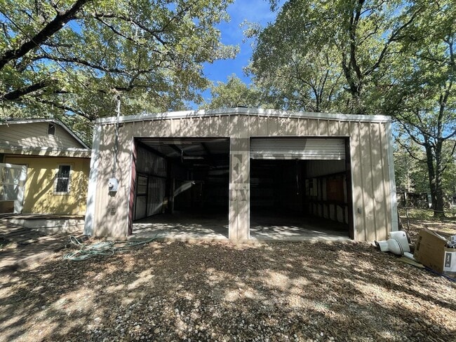Building Photo - Cute 3 Bed 2 Bath for rent!