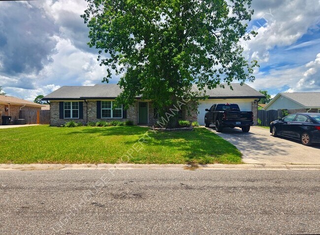Primary Photo - **Discover Your Dream Home: Spacious 4-Bed...