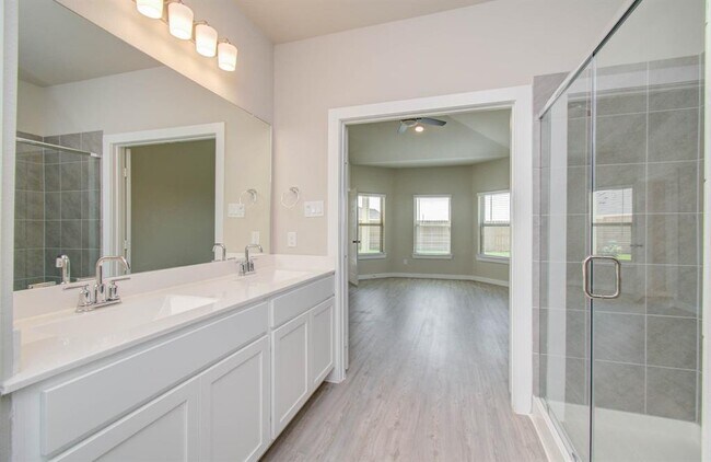 Building Photo - 21611 Sandy Dune Dr
