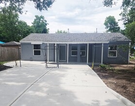 Building Photo - 4702 Marietta Ln