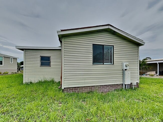 Building Photo - 804 Weeping Willow Ave