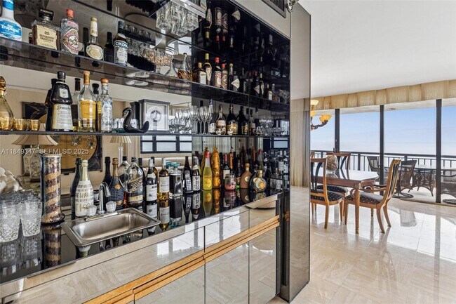 Building Photo - 10175 Collins Ave