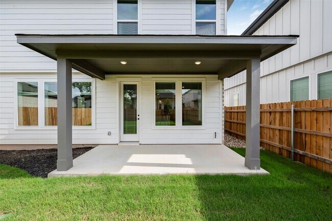 Building Photo - 1205 Roger Hanks Pkwy