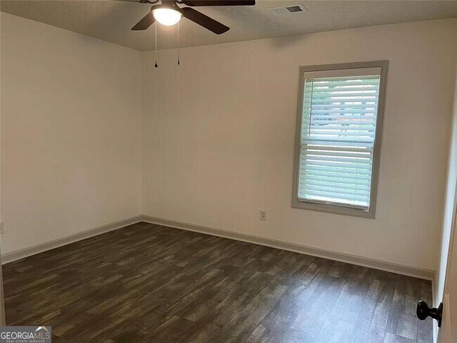 Building Photo - 1131 Rappahannock Dr