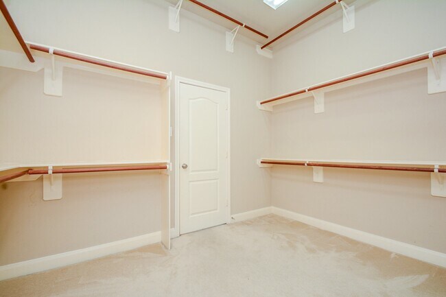 Building Photo - 11812 Sea Shadow Bend