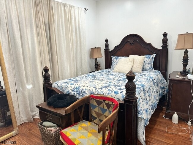 Building Photo - 70 Arthur St