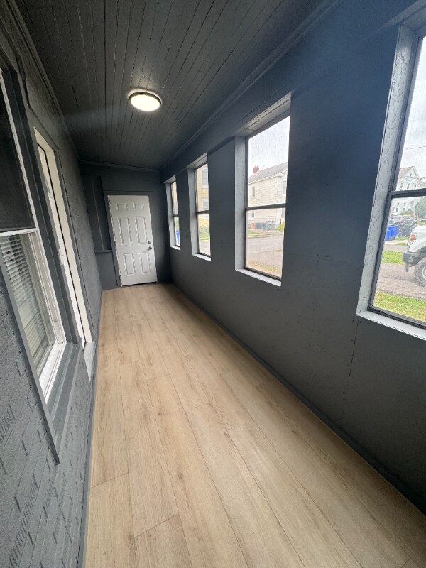 Building Photo - 577 6th Ave