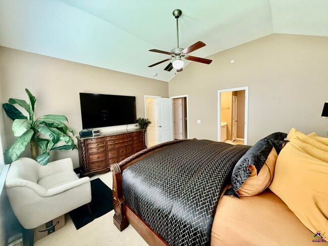Building Photo - 227 Hearthwood Dr