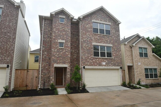 Building Photo - 11607 Main Ash Dr