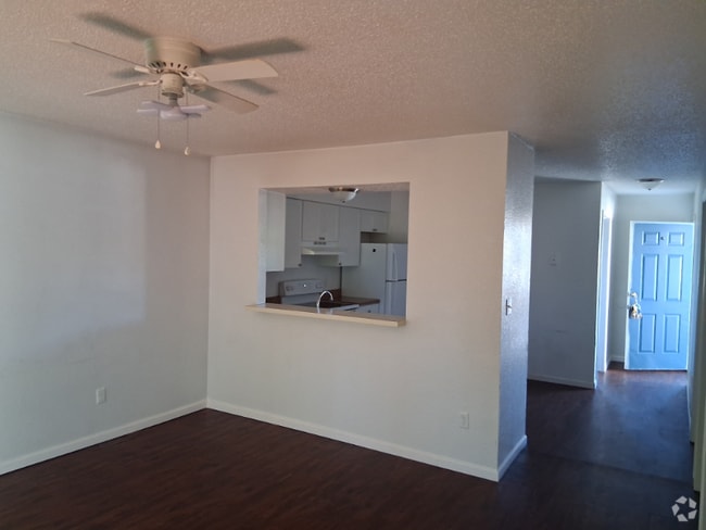 Building Photo - 1062 Mace Rd