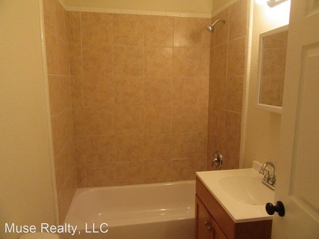 Building Photo - 2 br, 2 bath House - 1255 Eden Terrace