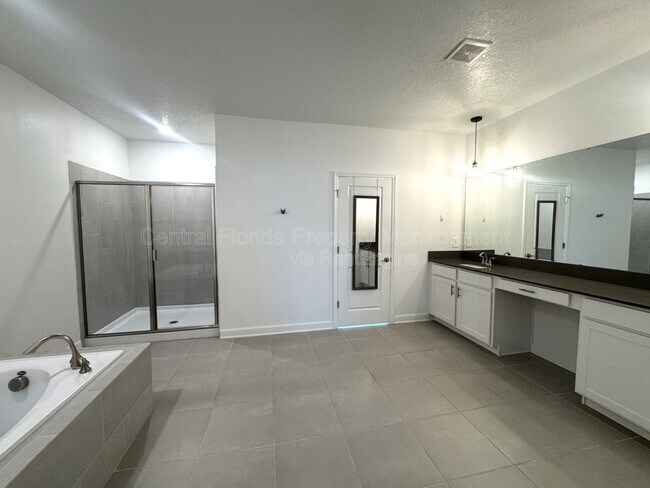 Building Photo - 5774 Stephens Rd