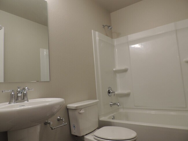 Building Photo - 6115 Appaloosa Ln