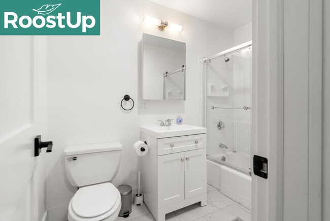 Building Photo - Furnished Bedroom with Private Ensuite Bat...