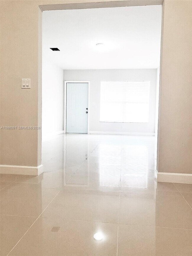 Building Photo - 7650 SW 10th Ct