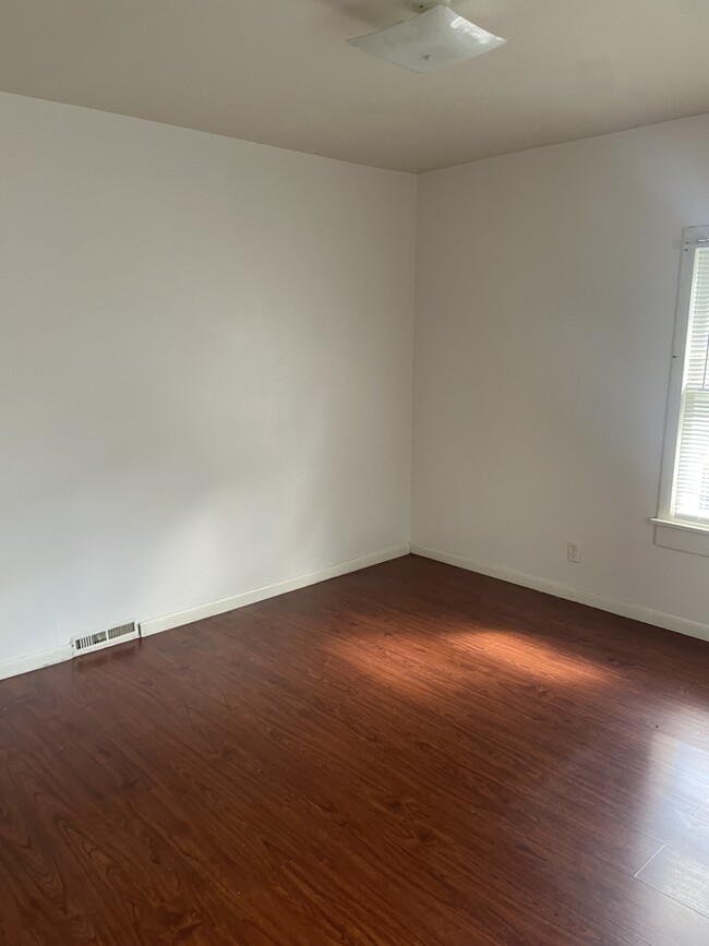 Bedroom - 419 18th Avenue a