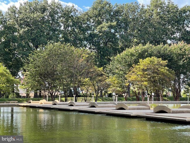 Building Photo - 520 N St SW