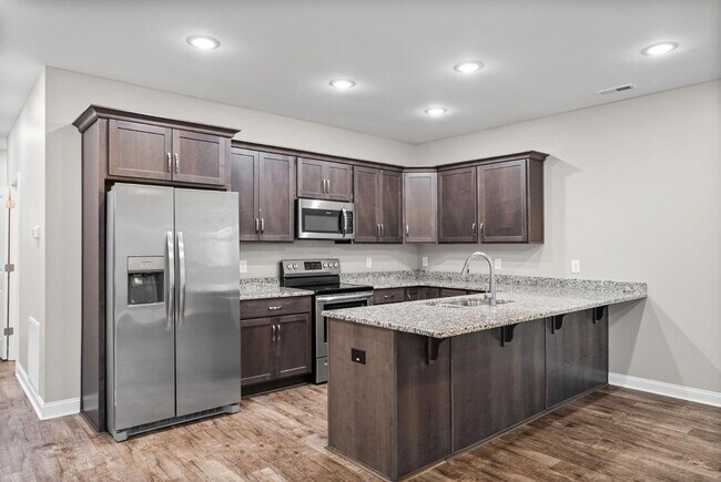 Building Photo - 1172 Meadowhill Ln