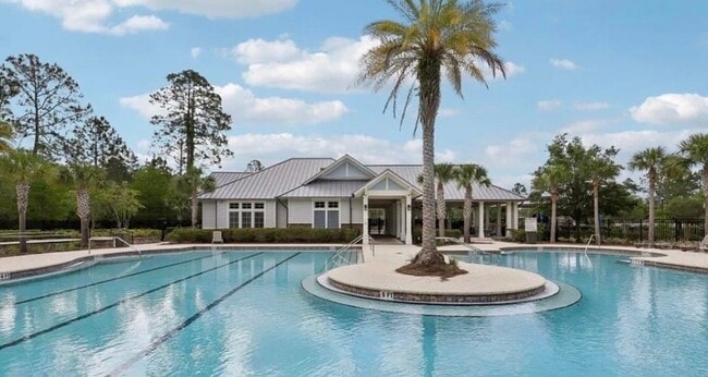 Building Photo - 10357 Benson Lake Dr