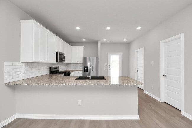 Building Photo - 27115 Bahia Grove Dr